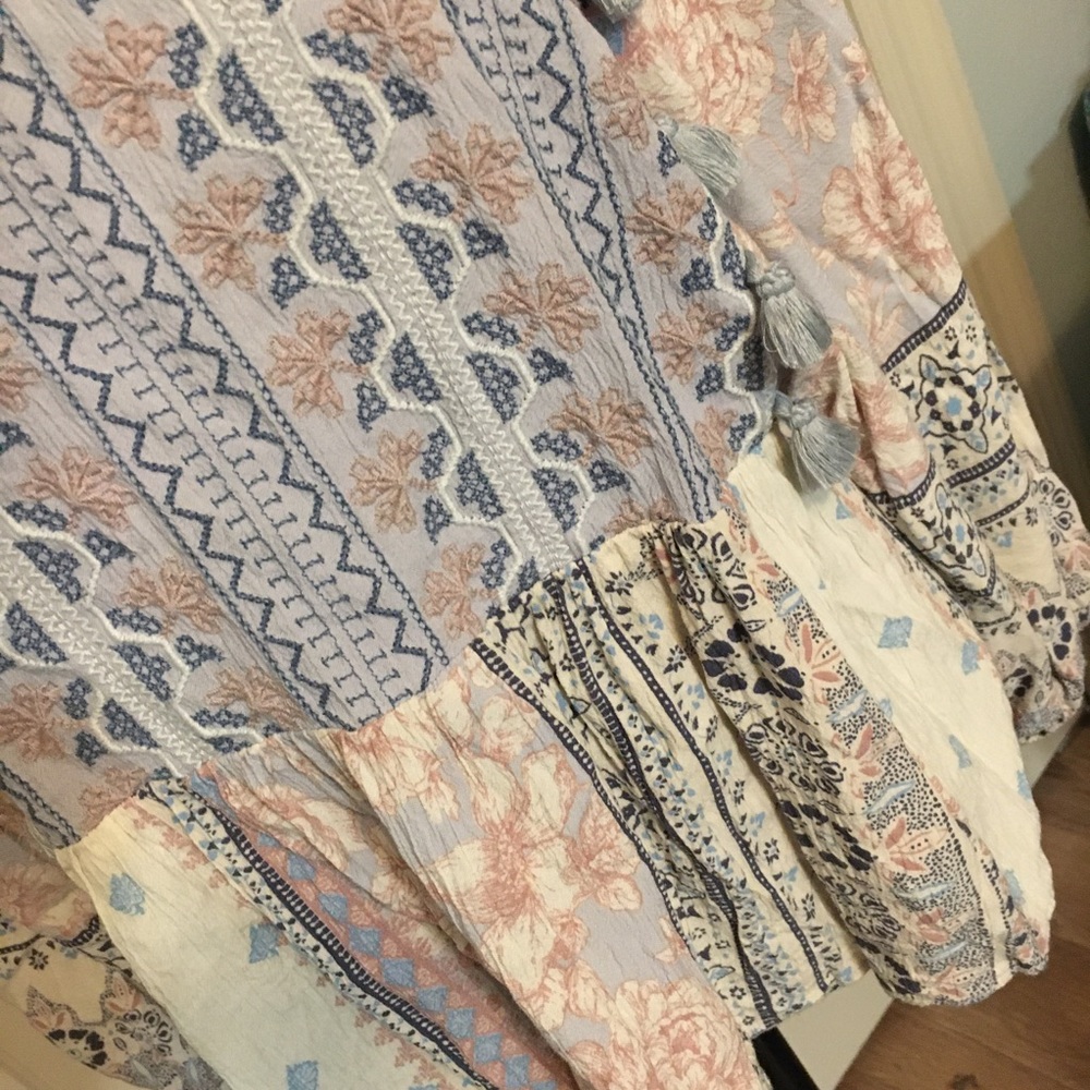American Eagle Outfitters Pastel Floral Boho Peplum Blouse - Picture 2 of 7